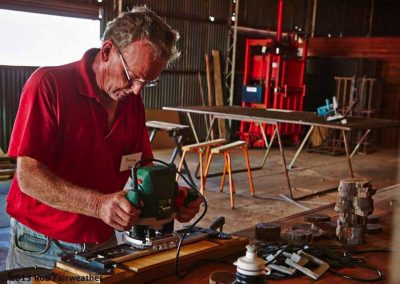 Routing mulga discs with Farina momento for visiting school group