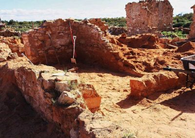 Uncovering the walls