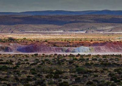 Colour variations in ocre